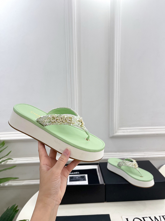 【CHANELシャネルスーパーコピー ミントグリーンサンダル】2026SS 春夏新作 シャネルのサンダルツートーン ダイヤモンド ミントグリーンサンダル - 画像 (5)