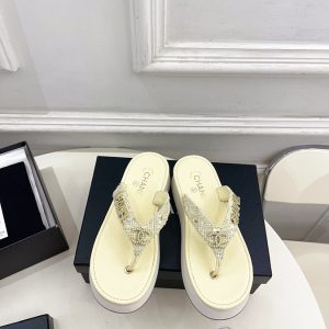 CHANELシャネルスーパーコピー クリームイエローサンダル