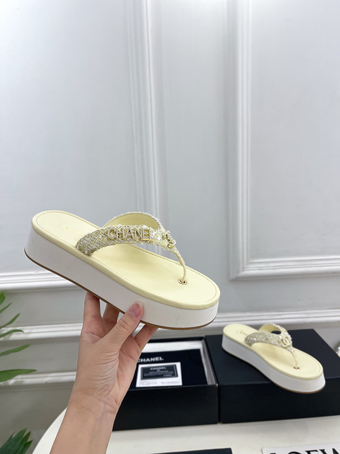 【CHANELシャネルスーパーコピー クリームイエローサンダル】2026SS 春夏新作 シャネルのサンダルツートーン ダイヤモンド クリームイエローサンダル - 画像 (5)