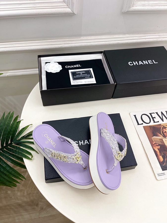 【CHANELシャネルスーパーコピー ラベンダーサンダル】2026SS 春夏新作 シャネルのサンダルツートーン ダイヤモンド ラベンダーサンダル - 画像 (4)