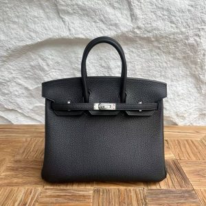 バーキン25 黒 定価