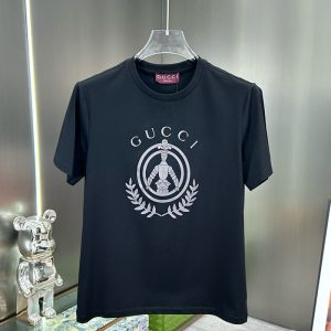 グッチ 服 アウトレット GUCCI グッチ コットン ロゴプリント入り半袖Tシャツ clothes2026008 GUCCIプリント入り黒Tシャツ