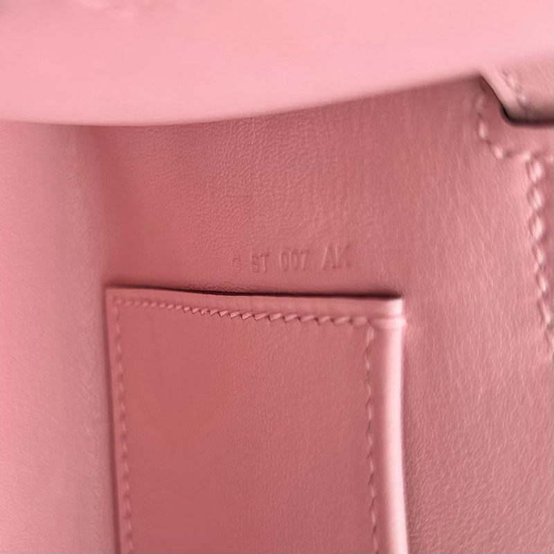 エルメスコピー通販 HERMES ポシェットケリー ローズサクラ スイフト シルバー金具 H084047CK3Q エルメス ポシェット ケリー 定価 - 画像 (4)