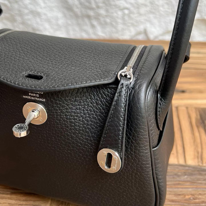 エルメスコピー通販 HERMES ミニリンディ 黒 ブラック トリヨンクレマンス シルバー金具 2634053 エルメス バッグ リンディ ミニ - 画像 (9)