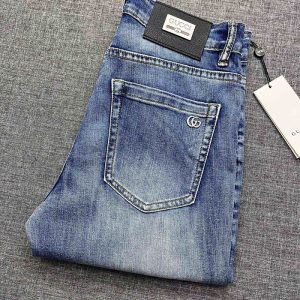 グッチのブルージーンズ