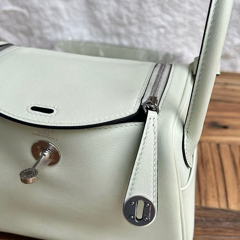 エルメス リンディミニの通販 HERMES ミニリンディ ヴェールフィズ スイフト シルバー金具 H085955CK0S エルメス スイフト 人気 - 画像 (9)
