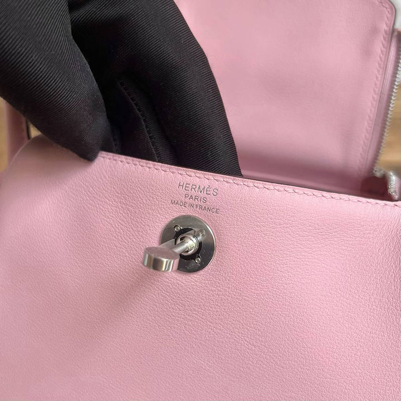 エルメス リンディミニの通販 HERMES ミニリンディ ローズサクラ スイフト シルバー金具 H085955CK3Q エルメス ピンク バッグ - 画像 (6)