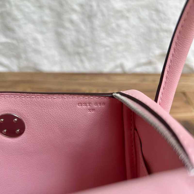エルメス リンディミニの通販 HERMES ミニリンディ ローズサクラ スイフト シルバー金具 H085955CK3Q エルメス ピンク バッグ - 画像 (5)
