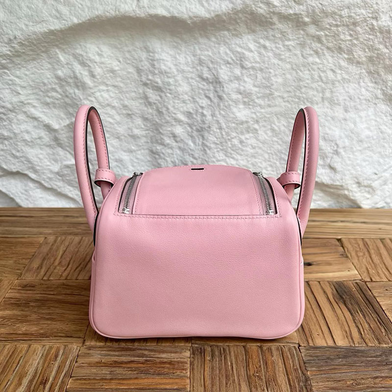 エルメス リンディミニの通販 HERMES ミニリンディ ローズサクラ スイフト シルバー金具 H085955CK3Q エルメス ピンク バッグ - 画像 (4)