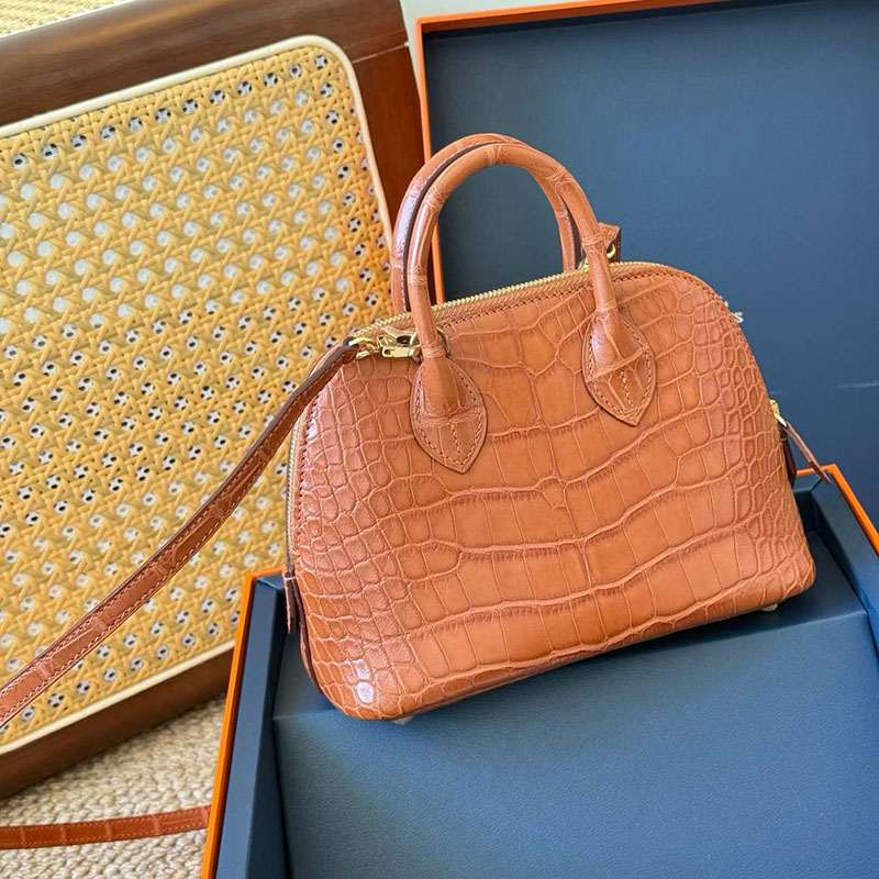 エルメスコピー通販 HERMES ボリード1923 ミニ ゴールド クロコダイル ゴールド金具 2634067 ボリード ミニ クロコ 定価 - 画像 (7)
