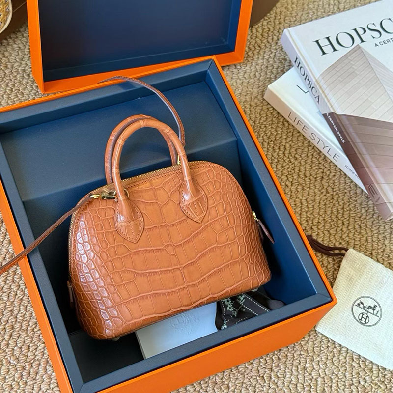 エルメスコピー通販 HERMES ボリード1923 ミニ ゴールド クロコダイル ゴールド金具 2634067 ボリード ミニ クロコ 定価 - 画像 (6)