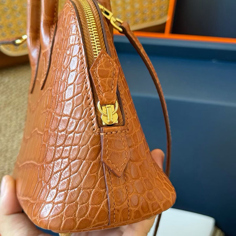 エルメスコピー通販 HERMES ボリード1923 ミニ ゴールド クロコダイル ゴールド金具 2634067 ボリード ミニ クロコ 定価 - 画像 (4)