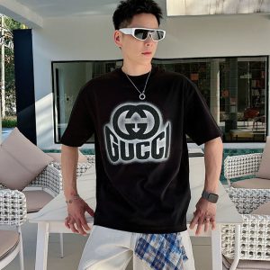 メンズ黒Tシャツ