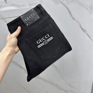 グッチブティックのジーンズ