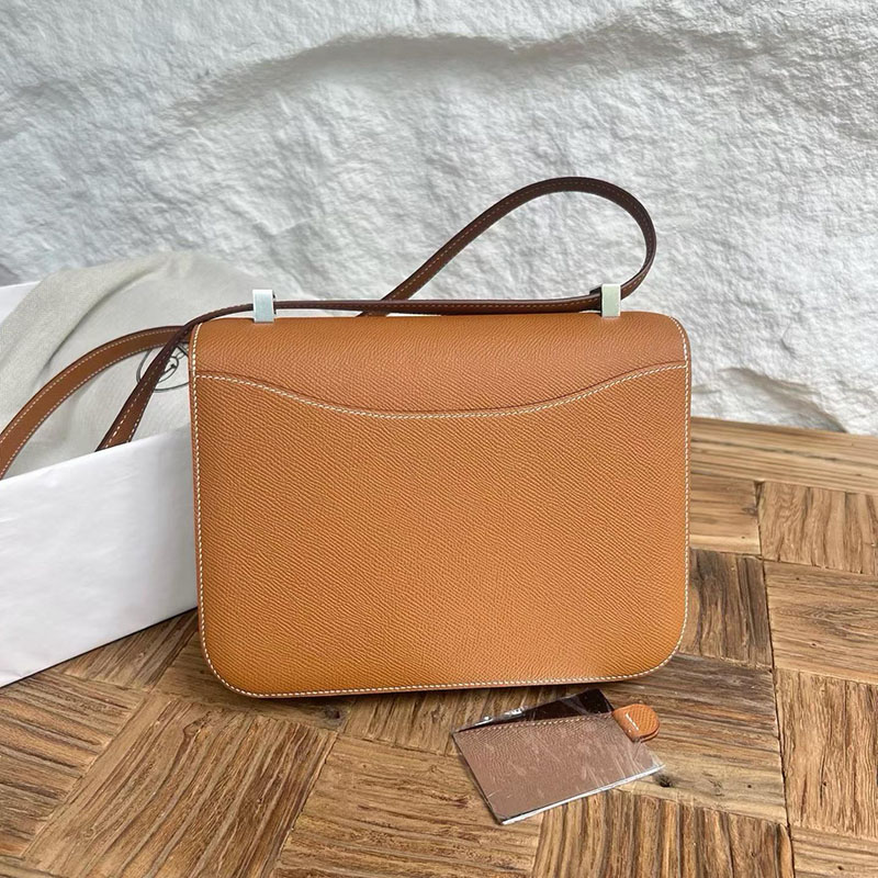 エルメスコピー通販 HERMES コンスタンス 24 ミロワール ゴールド ヴォーエプソン シルバー金具 2634080 コンスタンス 24 定価 - 画像 (8)