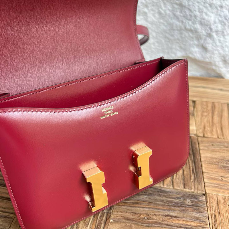 エルメスコピー通販 HERMES コンスタンス3 ミニ ルージュアッシュ ボックスカーフ ゴールド金具 H056341CC55 エルメス ショルダーバッグ ミニ - 画像 (4)