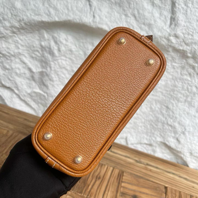 エルメスコピー通販 HERMES ボリード1923 ミニ ゴールド シェブルミゾル ゴールド金具 H073444CC37 ボリード ミニ ゴールド - 画像 (2)