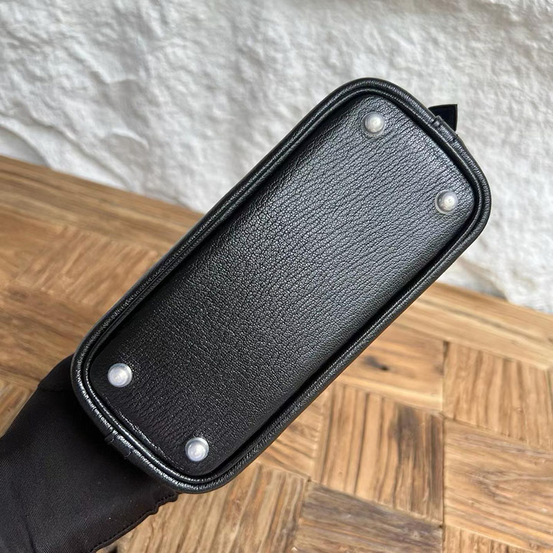 エルメスコピー通販 HERMES ボリード1923 ミニ 黒 ブラック シェブルミゾル シルバー金具 H073444CK89 ボリード ミニ 定価 2026 - 画像 (2)