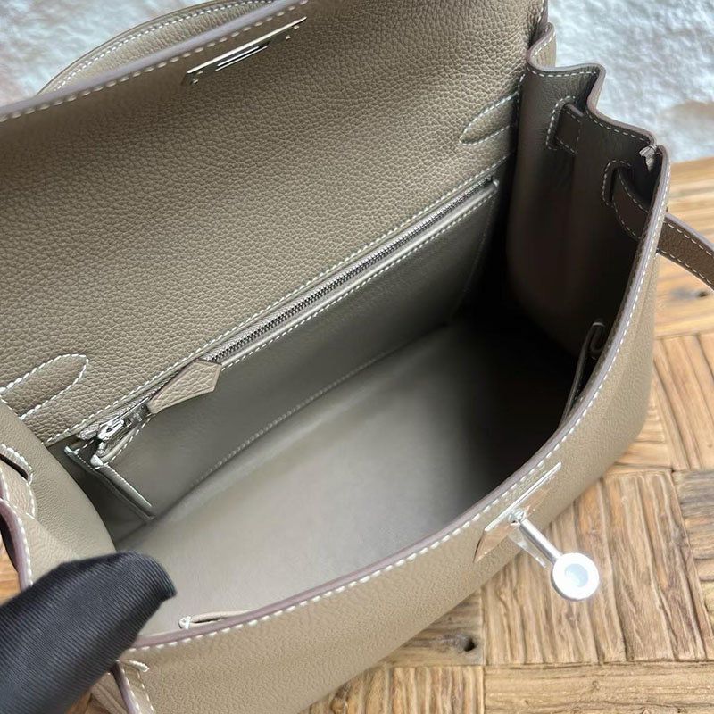 エルメスコピー通販 HERMES ケリー28 内縫い エトゥープ トゴ シルバー金具 H027630CK18 エルメス ケリーバッグ 定価 - 画像 (5)