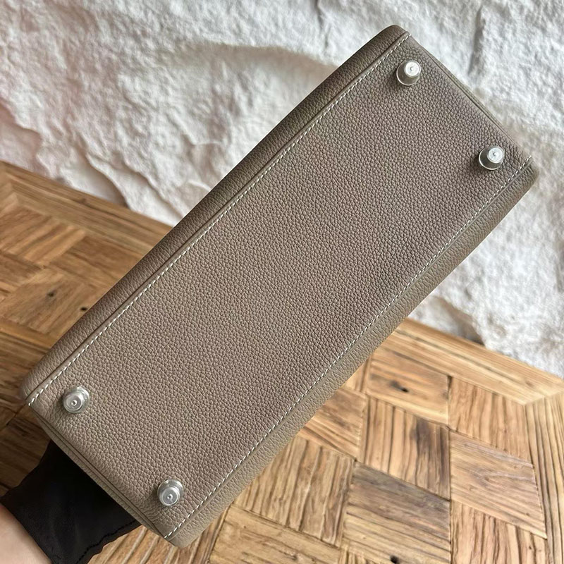 エルメスコピー通販 HERMES ケリー28 内縫い エトゥープ トゴ シルバー金具 H027630CK18 エルメス ケリーバッグ 定価 - 画像 (2)