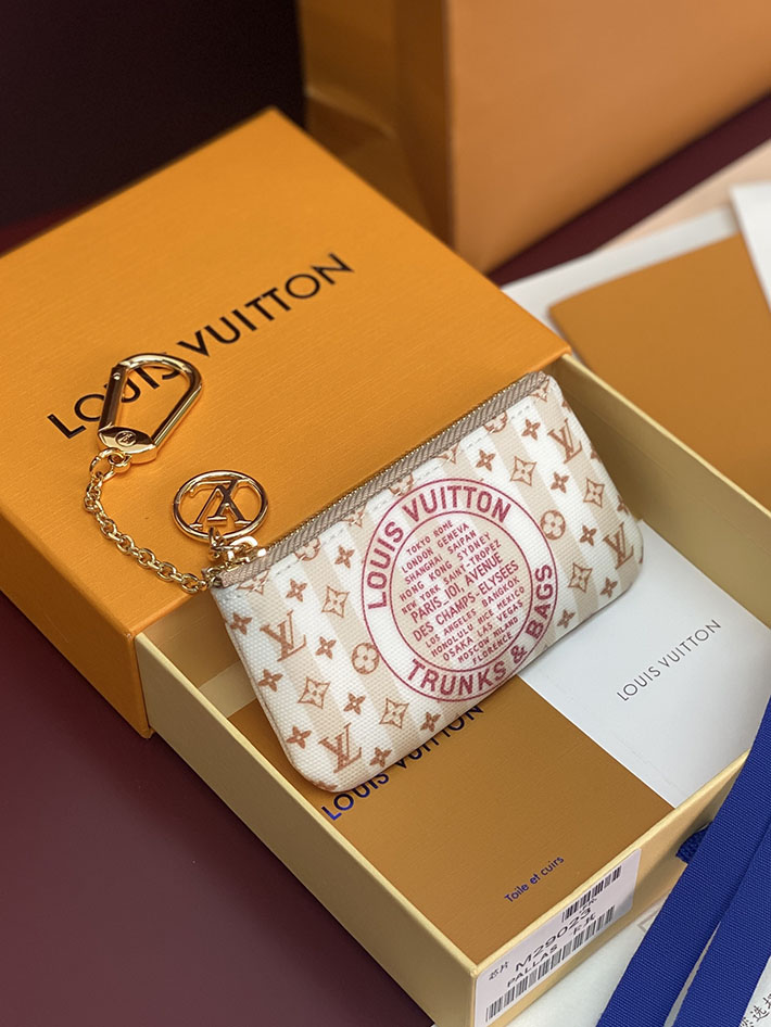 最高級ルイヴィトンスーパーコピー Louis Vuitton カード&キーケース ポシェット・クレ LVスタンプ バナナ M29023 ルイヴィトン 小銭入れ 新作 - 画像 (12)