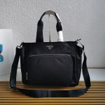 プラダ トートバッグ ナイロン