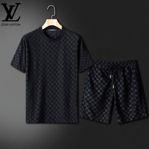 ルイ・ヴィトン ブラックTシャツセット
