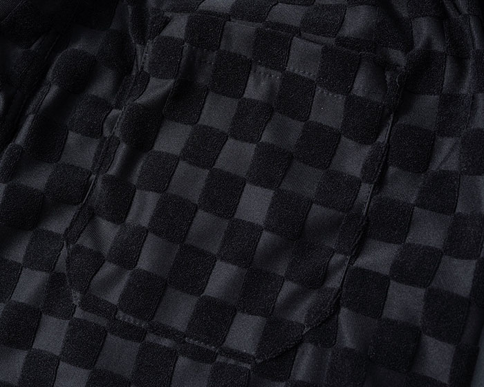 最高級ルイヴィトンスーパーコピー Louis Vuitton ジャカード織りのTシャツとショートパンツのセットclothes202600401 ルイ・ヴィトン ブラックTシャツセット - 画像 (4)