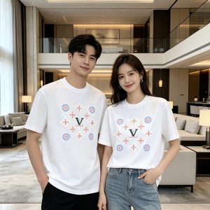 ルイ・ヴィトン ホワイト刺繍入りTシャツ