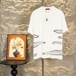 ルイ・ヴィトン風ダメージ加工ホワイトTシャツ