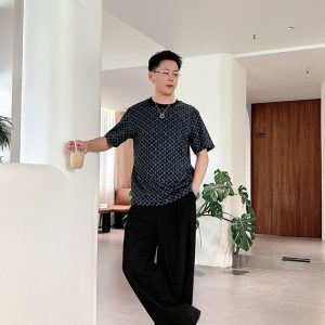 ルイ ヴィトン 新 ライン Tシャツ