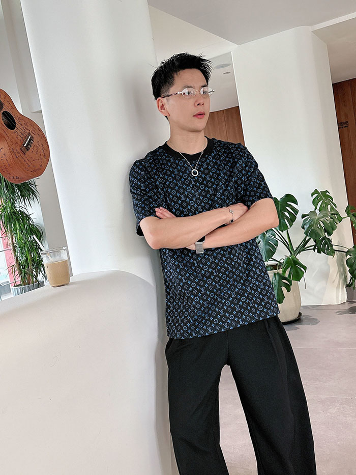 最高級ルイヴィトンスーパーコピー Louis Vuitton コットン 26SS 新着商品 全面ジャカード クルーネック 半袖Tシャツ clothes202600440 ルイ ヴィトン 新 ライン Tシャツ - 画像 (3)