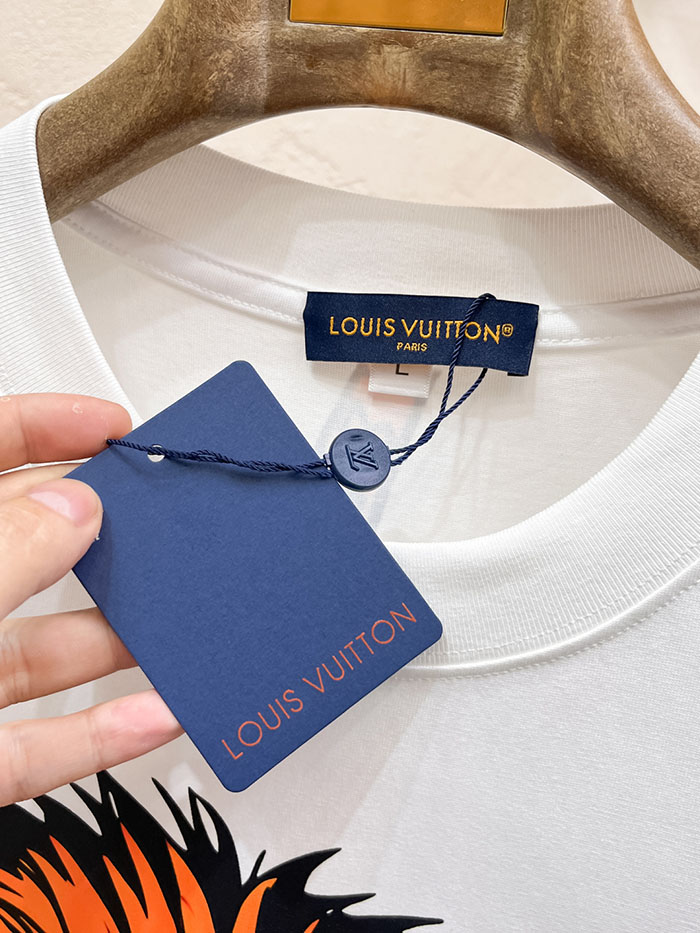 最高級ルイヴィトンスーパーコピー Louis Vuitton コットン 2026年最新スタイル 半袖クルーネック刺繍Tシャツclothes202600442 ルイ・ヴィトンの高級カスタムホワイトTシャツ - 画像 (11)