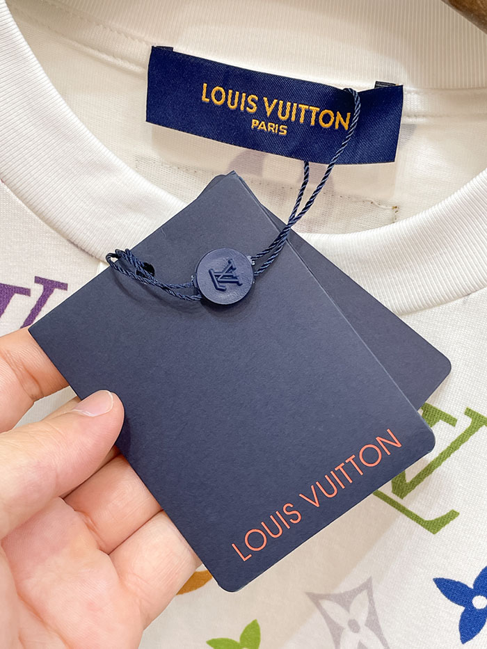 最高級ルイヴィトンスーパーコピー Louis Vuitton コットン 2026年最新スタイル 半袖クルーネック刺繍Tシャツclothes202600443 ルイ・ヴィトン メンズ ホワイト Tシャツ - 画像 (5)