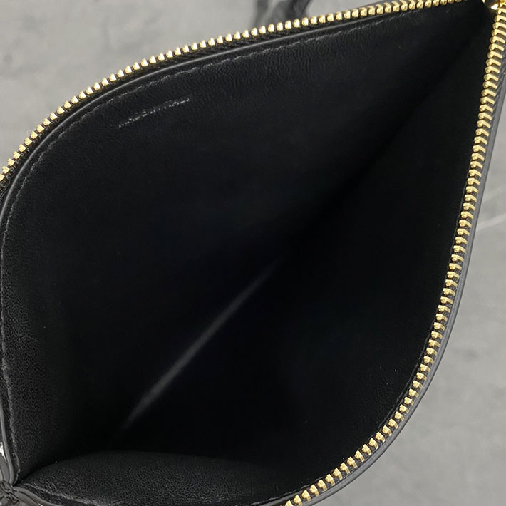 最高級セリーヌスーパーコピー CELINE シャープポーチ スムースラムスキン ブラック 10P812K05.38NO セリーヌ バッグ アウトレット - 画像 (5)