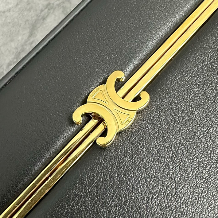 最高級セリーヌスーパーコピー CELINE レクタングル バニティケース/ サプルカーフスキン ブラック 123702J75.38NO セリーヌ バッグ アウトレット - 画像 (5)