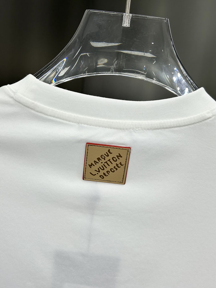 最高級ルイヴィトンスーパーコピー Louis Vuitton コットン 2026年新作 最高品質のブティックTシャツ clothes202600466 ルイ・ヴィトン メンズ ホワイト Tシャツ(新作) - 画像 (3)