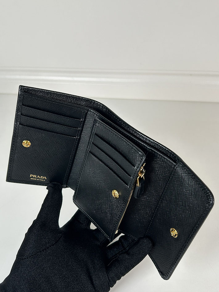 最高級プラダスーパーコピー プラダ財布コピー PRADA サフィアーノレザー 財布 ブラック 1MH025_QWA_F0002 プラダ 財布 三つ折り - 画像 (5)