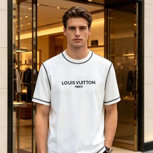 ルイ・ヴィトン メンズ白Tシャツ、クラシックスタイル