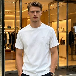 ルイ・ヴィトン メンズ ホワイト スリムフィット Tシャツ