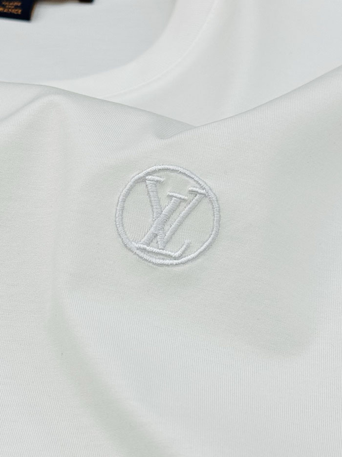最高級ルイヴィトンスーパーコピー Louis Vuitton コットン 春夏 クラシック コットンTシャツ clothes202600469 ルイ・ヴィトン メンズ ホワイト スリムフィット Tシャツ - 画像 (5)