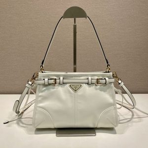 プラダ ショルダーバッグ アウトレット