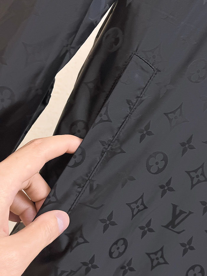 最高級ルイヴィトンスーパーコピー Louis Vuitton LVクラシックカスタムサンプロテクション軽量ジャケットclothes202600482 ルイヴィトン メンズ ブラック カジュアルジャケット - 画像 (7)