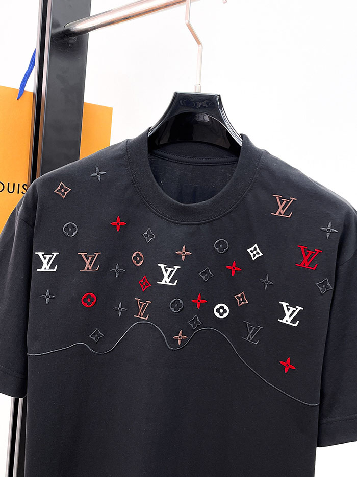 最高級ルイヴィトンスーパーコピー Louis Vuitton 2026年春夏新作 百貨店発 半袖クルーネックTシャツclothes202600486 ルイ・ヴィトン ブラック 高級カスタムTシャツ - 画像 (9)