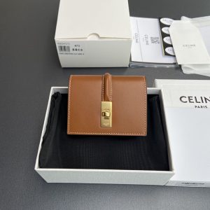 セリーヌ 財布 二つ折り
