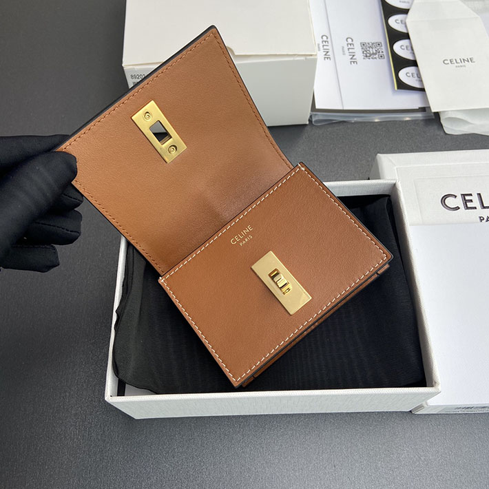 最高級セリーヌスーパーコピー CELINE フラップ付き カードホルダー 16 サテンドカーフスキン タン 10M473GCG.04LU セリーヌ 財布 二つ折り - 画像 (4)
