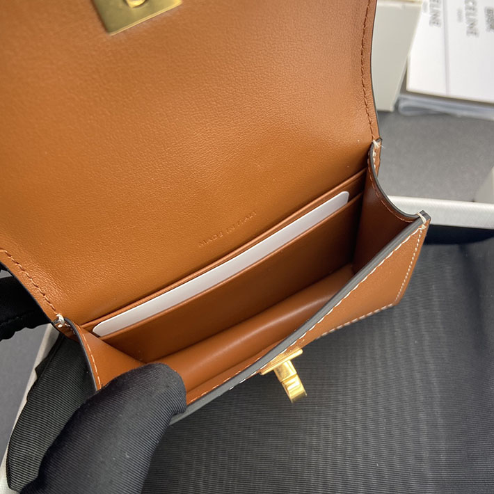 最高級セリーヌスーパーコピー CELINE フラップ付き カードホルダー 16 サテンドカーフスキン タン 10M473GCG.04LU セリーヌ 財布 二つ折り - 画像 (3)