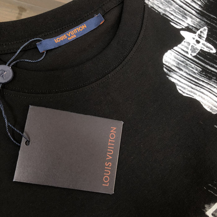 最高級ルイヴィトンスーパーコピー Louis Vuitton コットン 26ss新作メンズ・レディース兼用万能半袖Tシャツ clothes202600500 ルイ・ヴィトンTシャツ(黒) - 画像 (8)