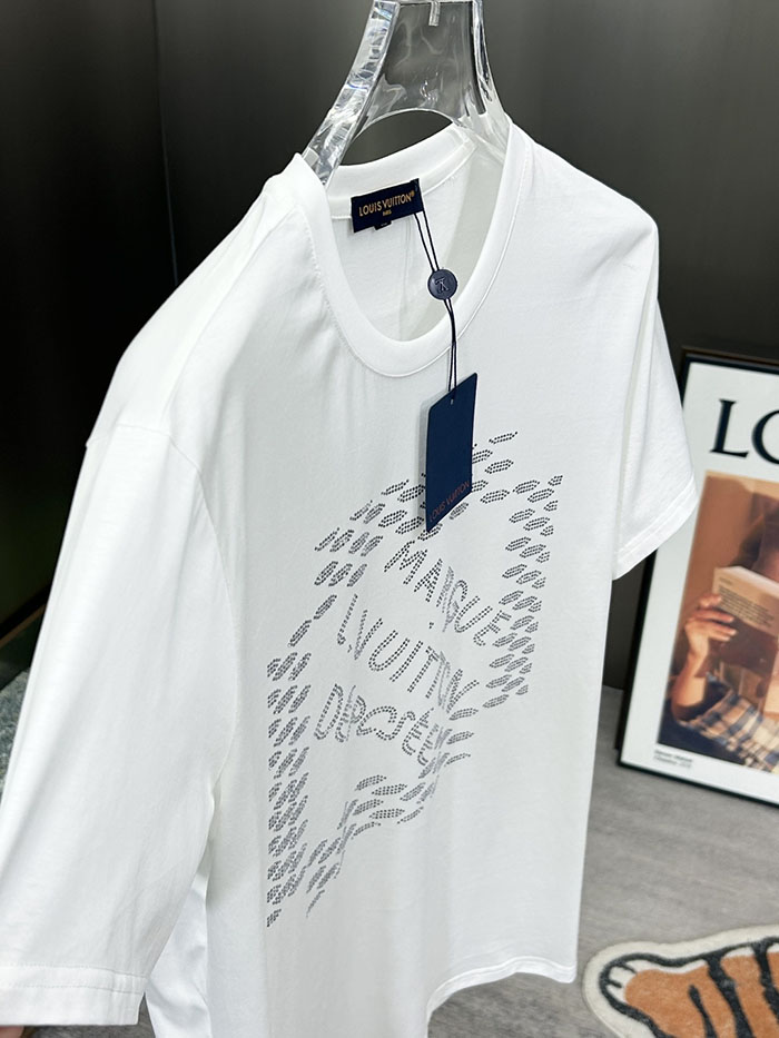 最高級ルイヴィトンスーパーコピー Louis Vuitton コットン 2026年新作 最高品質のブティックTシャツclothes202600505 ルイ・ヴィトン メンズ ホワイト Tシャツ - 画像 (4)