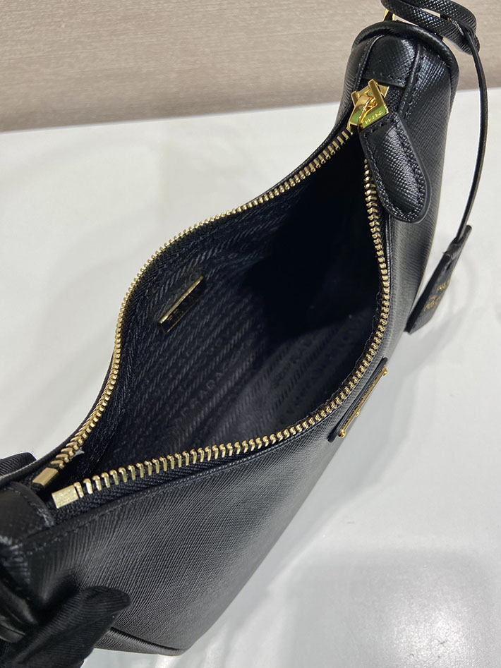 プラダ バッグ レディース 新作 PRADA Re-Edition 2005 スエード ミニバッグ ブラック 1N204W_2G64_F0002 プラダ ミニバッグ アウトレット - 画像 (3)